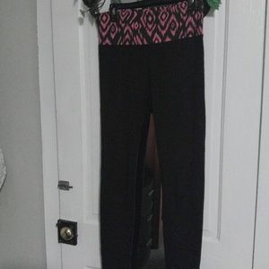 Victoria's Secret most loved yoga leggings.